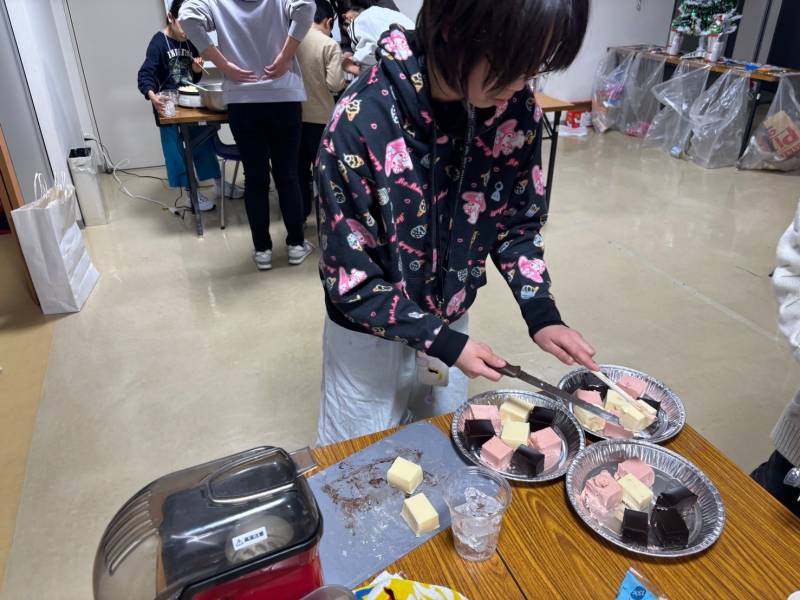 9.みやび ケーキ準備